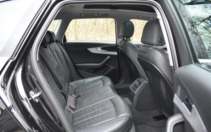 Audi A4 cena 63900 przebieg: 226000, rok produkcji 2016 z Janikowo małe 704